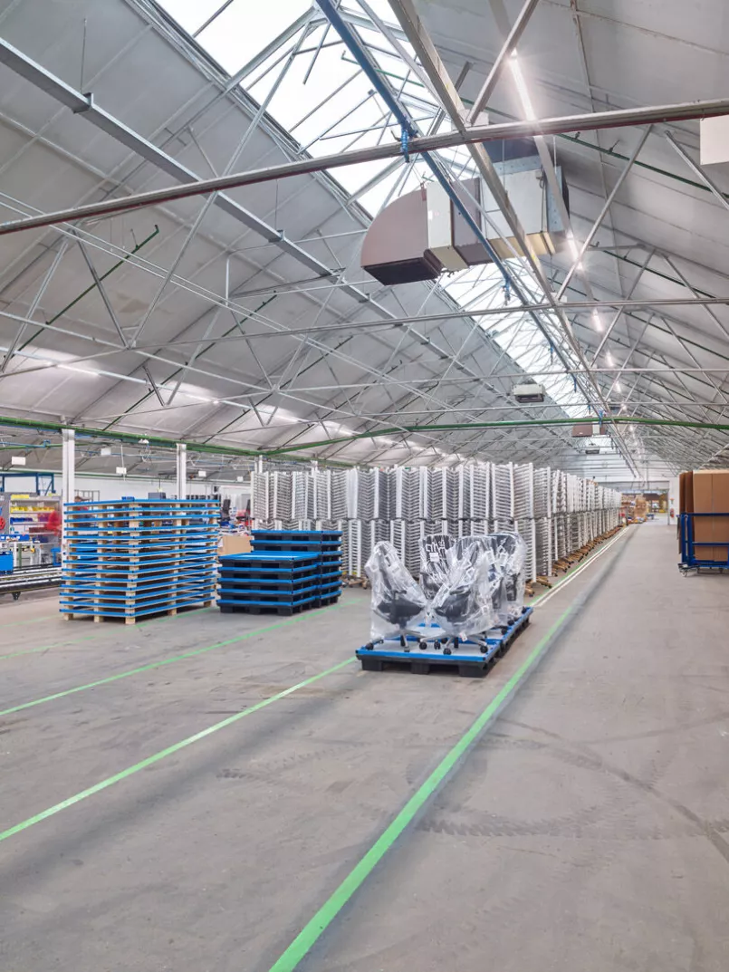 Ahrend chooses ETAP E5 lighting for its new assembly line